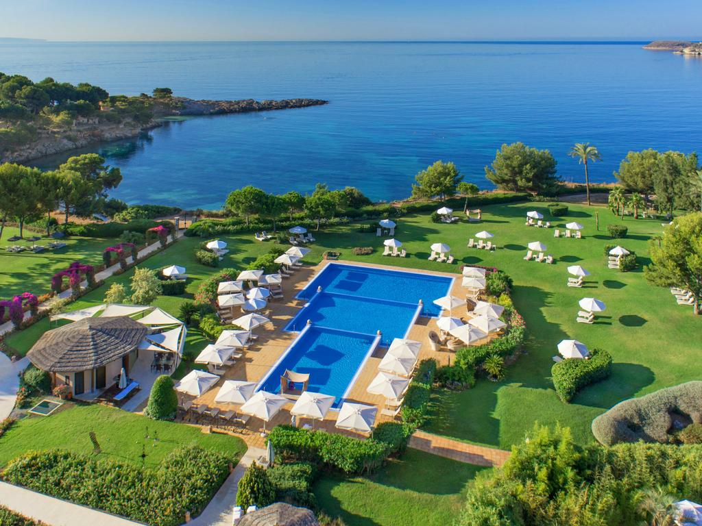 The St Regis Mardavall Mallorca Resort